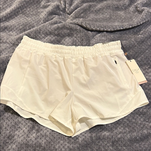CALIA by Carrie Underwood Pants - NWT White Calia by Carrie Underwood Run Collection Midrise Infinity Shorts SzM